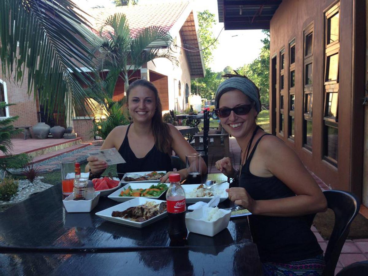 Bognot Lodge : Alvin Bognot Mt Pinatubo Guesthouse And Tours Santa Juliana Zimmer foto