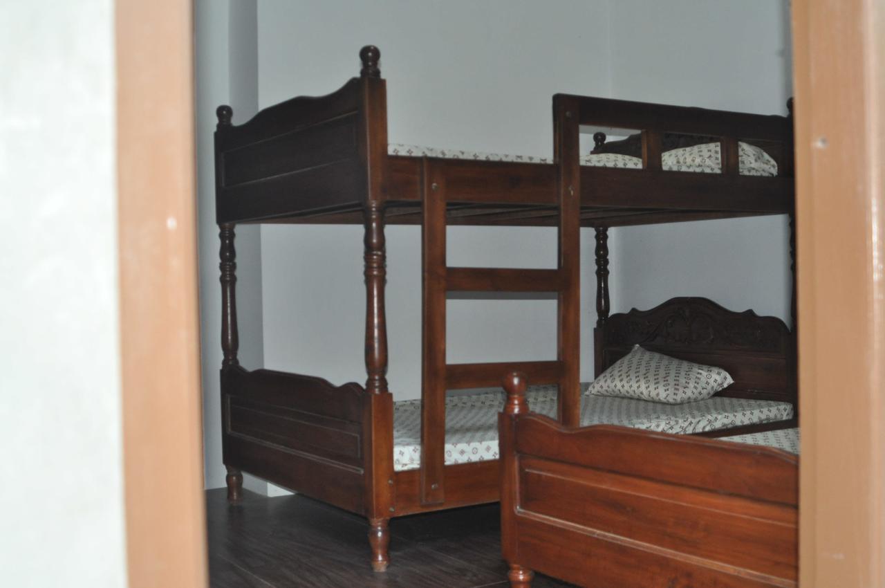 Bognot Lodge : Alvin Bognot Mt Pinatubo Guesthouse And Tours Santa Juliana Zimmer foto