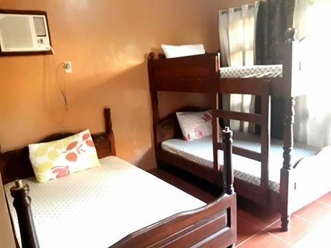 Bognot Lodge : Alvin Bognot Mt Pinatubo Guesthouse And Tours Santa Juliana Exterior foto